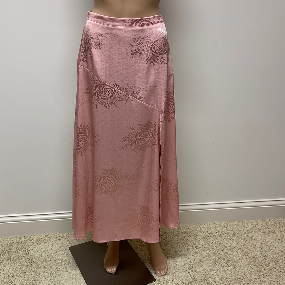 NWT fab’rik Pink Dallas Floral Slit Midi Skirt size S
